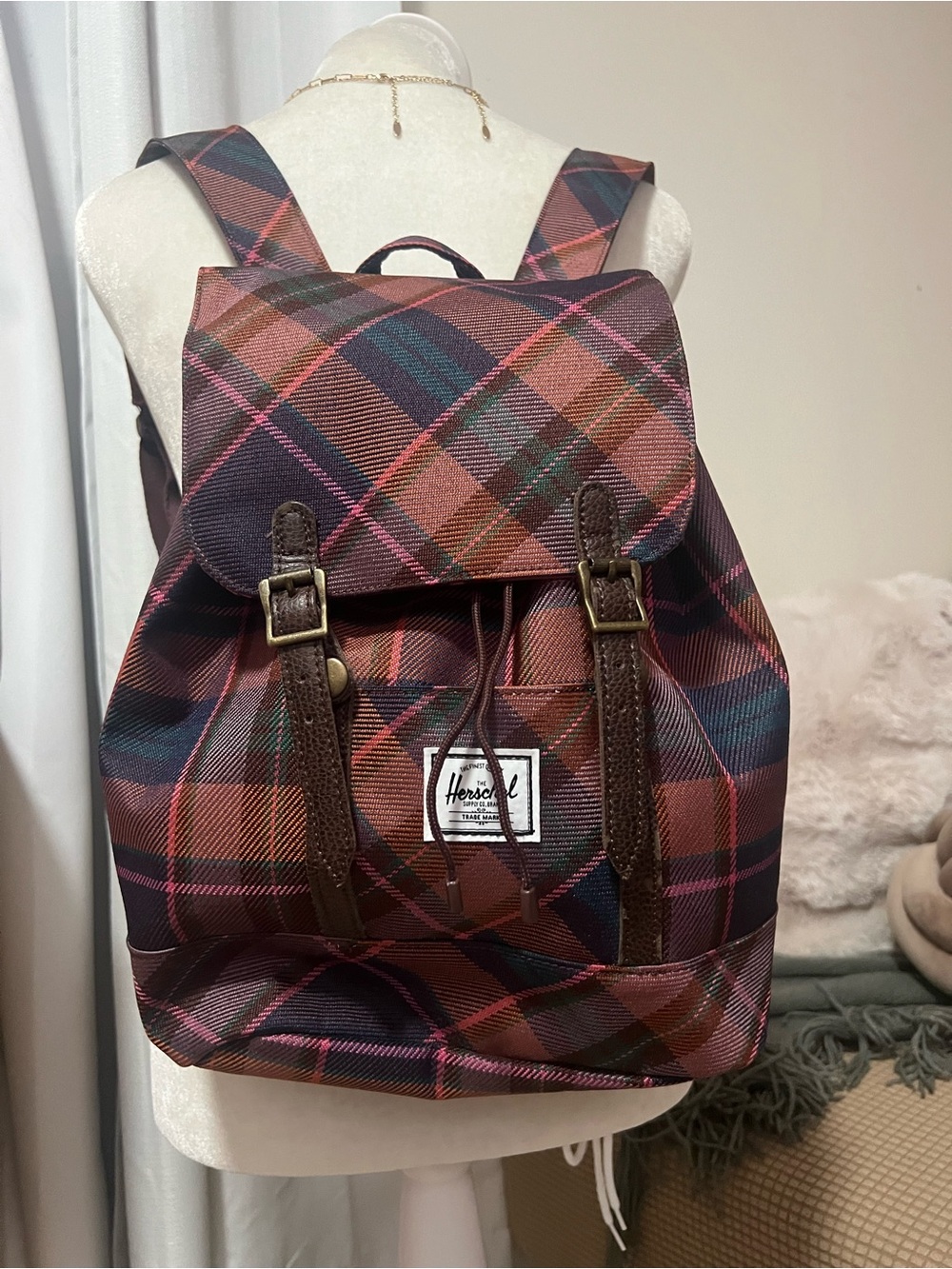 Herschel Heritage Backpack in Burgundy Plaid